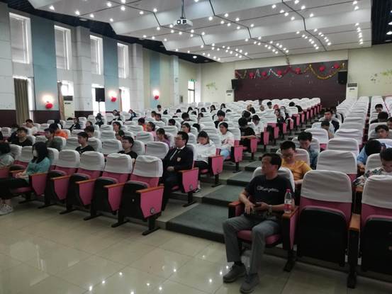 de7ae204e3106971e406471a819074b