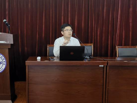 f1103915b9e1a0a95be8108ad563052